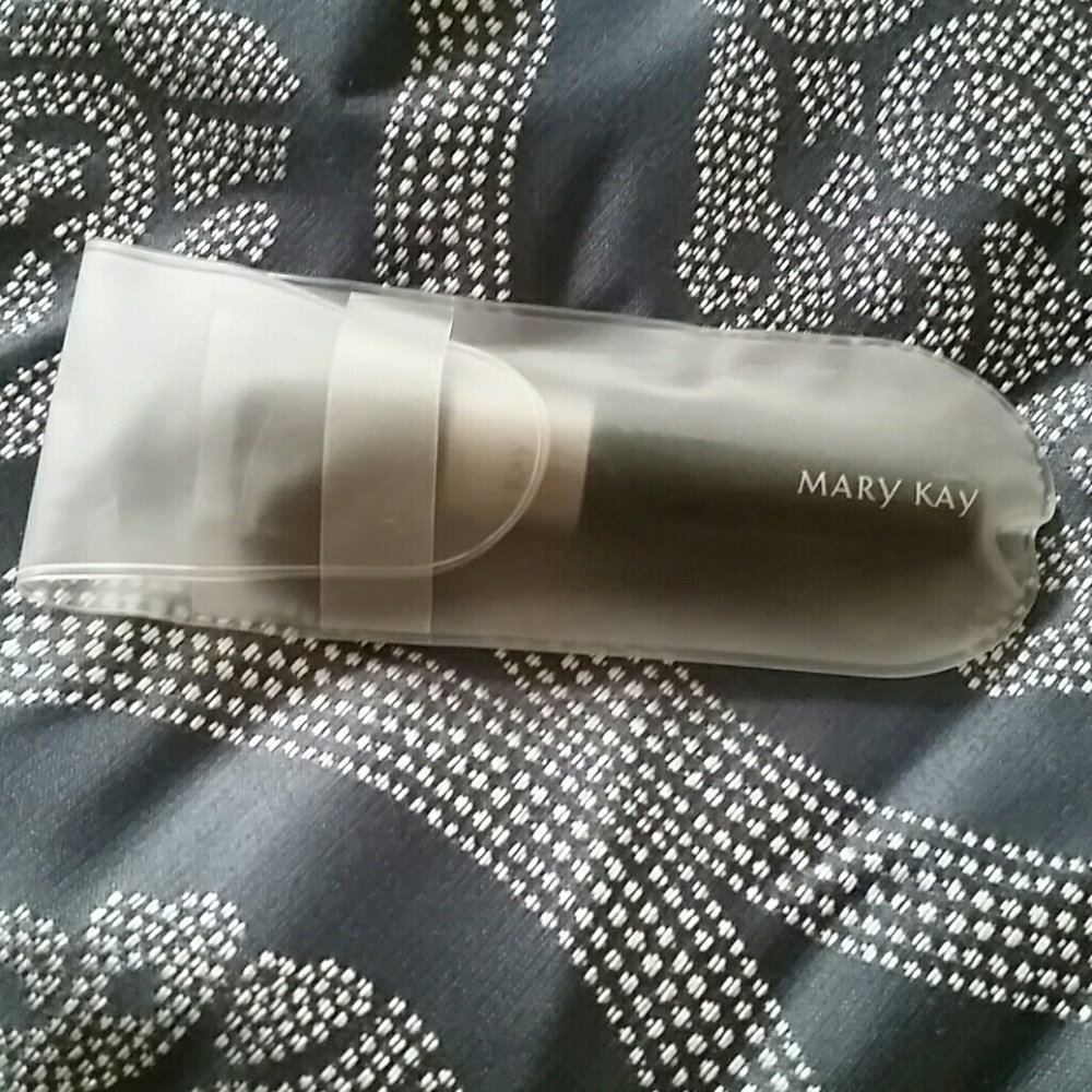 Brand New Never Used Mary Kay Makeup Brush